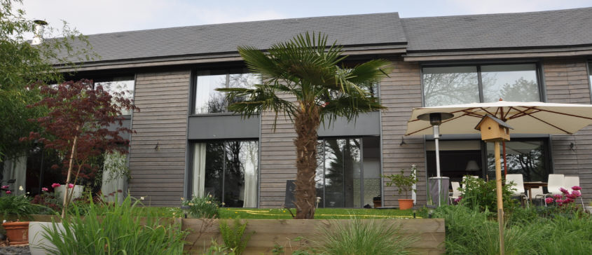 maison contemporaine en bois aux environs de rouen.