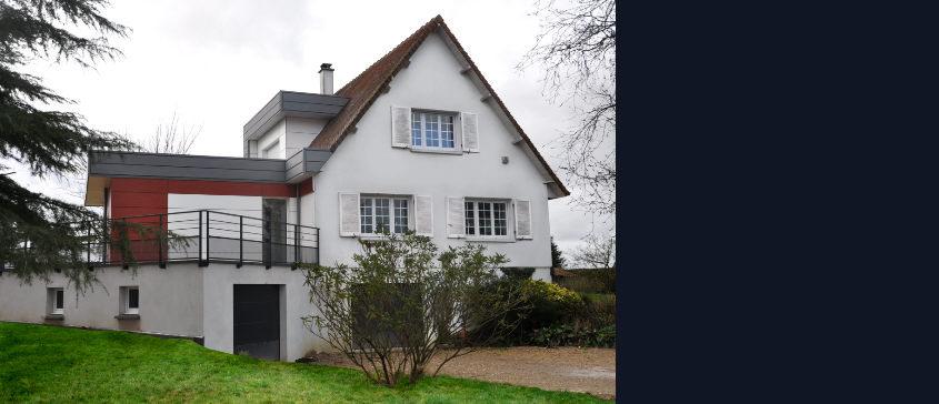 Extension d’une maison individuelle des années 70 d’un volume simple (rectangulaire) avec création de volumes plus complexes 