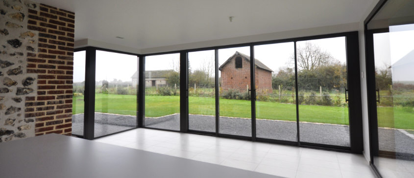 réalisation d'une maison contemporaine en rénovant une étable dans la périphérie de Rouen